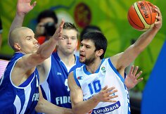 Kostas Papanikolaou (su kamuoliu)