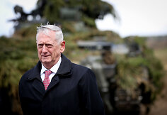 JAV Gynybos sekretoriaus J. Mattis vizitas  poligone Pabradėje