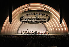 LWAC pristatymas &bdquo;Hollywood Bowl&ldquo; koncertų salėje 