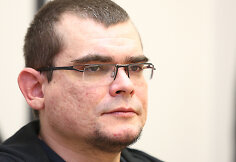 Emilis Vėlyvis   