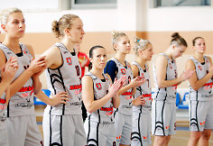 „Kibirkšties“ krepšininkės