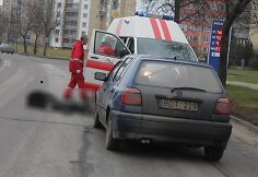 &bdquo;VW Golf&ldquo; mirtinai partrenkė pėsčiąjį