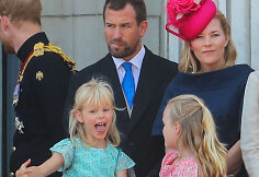 Autumn Phillips, Peteris Phillipsas su dukromis Savannah ir Isla