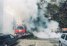 Daugiabučio kieme Kaune sudegė automobilis