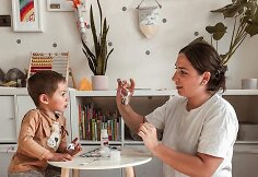 Gintarė Valeikaitė su sūnumi