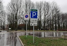 Automobilių stovėjimo aik&scaron;telės prie Kalniečių parko