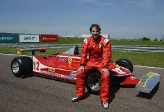 Jacquesas Villeneuve'as vairuoja savo tėvo, žuvusio prie&scaron; 30 metų, bolidą