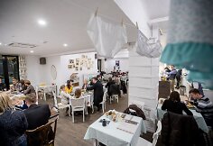 „La pasta“ kasdienybė: 18 tonų miltų, tūkstančiai porcijų ir neblėstanti meilė makaronams