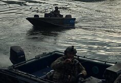 Ukrainos kariai keliasi per Dnieprą