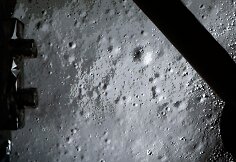 Mėnulyje nusileido Kinijos mėnuleigis &bdquo;Mėnulio ki&scaron;kis&ldquo; 2013 m. gruodžio 14 d. 