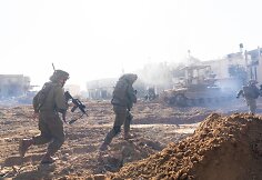 Izraelio kariai apsupo Chan Junisą Gazos Ruože