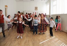 75-ąjį kūrybinės veiklos jubiliejų &scaron;venčiantis ansamblis &bdquo;Lietuva&ldquo; atvėrė savo namų duris