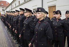 Karo akademijos kariūnai prisiekė tarnauti Lietuvos valstybei