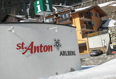 Austrijos kalnų slidinėjimo kurortas St.Antonas