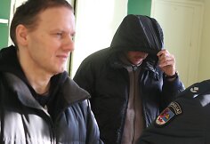 Rezonansinėje byloje teisiamiems policininkams - nuosprendis dėl kumščių nevaldymo