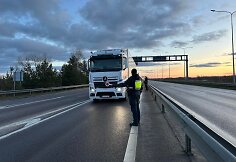 Reido metu pareigūnai tikrino stambiagabaričių automobilių vairuotojus