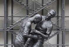 Zinedine'o Zidane'o ir Marco Materazzi skulptūra