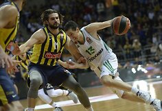Linas Kleiza ir Dimitris Diamantidis