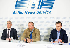 Danas Arlauskas, Algimantas Paulauskas, Justinas Rimas