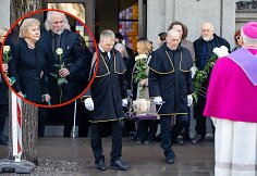 Česlovas Norvai&scaron;a i&scaron;lydėtas į paskutinę kelionę