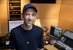 Marijus Adomaitis &ndash; Ten Walls