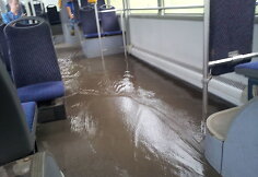 Autobuso salonas taip pat buvo apsemtas