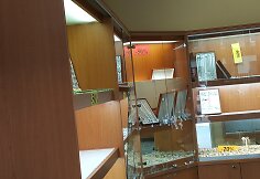 Juvelyrinių dirbinių parduotuvės apiplė&scaron;imas &Scaron;ilutėje