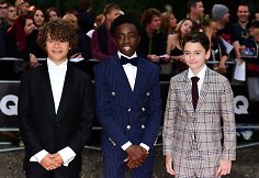 Serialo &bdquo;Keisti dalykai&ldquo; aktoriai Gatenas Matarazzo, Calebas McLaughlinas ir Noah Schnappas