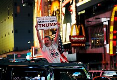 Amerikiečiai &scaron;venčia Donaldo Trumpo pergalę prezidento rinkimuose