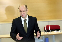 &bdquo;Maxima Latvija&ldquo; vadovo Gintaro Jasinsko spaudos konferencija dėl tragi&scaron;kai pasibaigusios Rygos parduotuvės &bdquo;Maxima&ldquo; griūties.