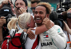 Lewisas Hamiltonas Meksikos GP užsitikrino jau penktą F1 čempiono titulą