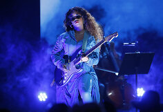 H.E.R.