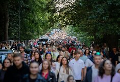 Gerbėjai renkasi į Jessica Shy koncertą