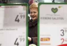 Prezidentė Dalia Grybauskaitė pradėjo dešimtąją „Maisto banko“ akciją.