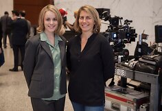Žurnalistė Sacha Pfeiffer ir ją filme &bdquo;Sensacija&ldquo; įkūnijusi aktorė Rachel McAdams