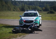 Minsko pl. avarijos metu žuvo motociklininkas