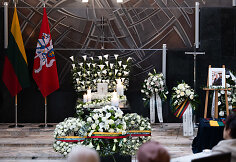 Vilniuje atsisveikinama su Gediminu Kirkilu