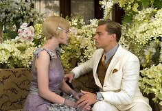 Leonardo DiCaprio ir Carey Mulligan filme „Didysis Getsbis“ (2013 m.)