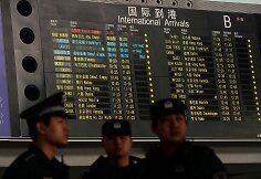 &bdquo;Malaysia Airlines&ldquo; lėktuvo keleivių artimieji Pekine