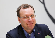 Naglis Puteikis