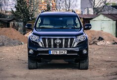 Atnaujintas &bdquo;Toyota Land Cruiser&ldquo;
