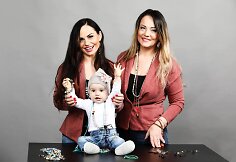 Sandra Kniazevičiūtė su mama Aukse ir dukra Lukrecija