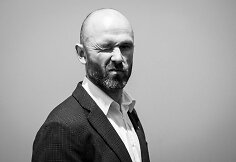 Robertas Petrauskas pristatė trečią knygą