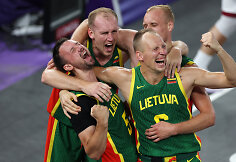 Pergalės akimirkos: Lietuvos 3x3 krep&scaron;ininkai i&scaron;kovojo olimpinę bronzą