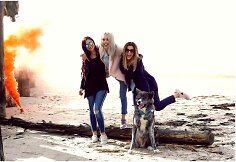 Grupės &bdquo;Queens of Roses&ldquo; narės