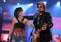 &bdquo;The Cranberries&ldquo; vokalistė Dolores O&lsquo;Riordan ir Zucchero