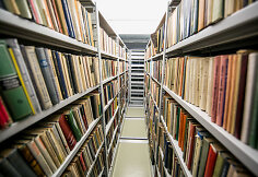 Nacionalinės bibliotekos saugykloje &ndash; ir kelis de&scaron;imtmečius skaitytojams nebereikalingos knygos