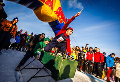 Didžiausia žiemos beprotybė „Red Bull Jump & Freeze“ vasarį sugrįžta antram kartui