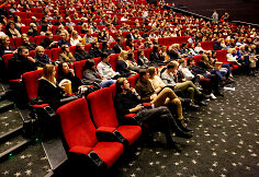 Vilniaus kino teatre pradedamos rodyti Kanų liūtų reklamos 