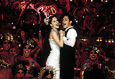 Nicole Kidman ir Ewanas McGregoras filme &bdquo;Mulen Ružas&ldquo; (2001 m.)
